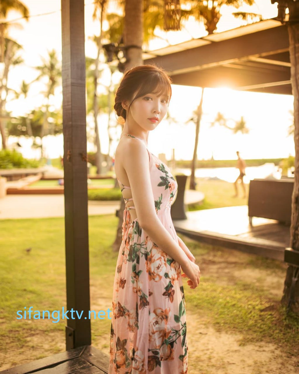 【2024-02-18】Having sex while changing into a bikini